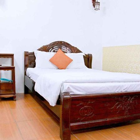 Hoang Cuong Hotel 15 Nguyen Thai Hoc Ханой Екстер'єр фото